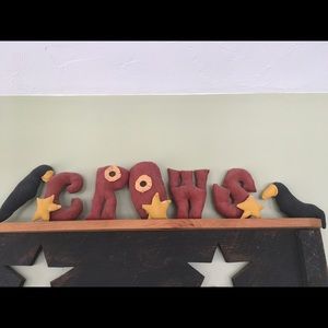 Primitive shelf deco, 2 crows and crows letters
